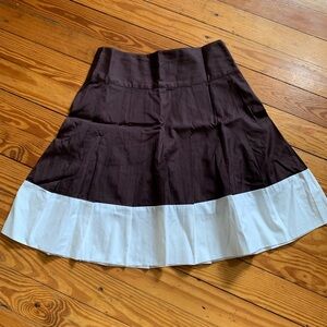 Banana Republic Pleated Skirt Size 0 Like New!